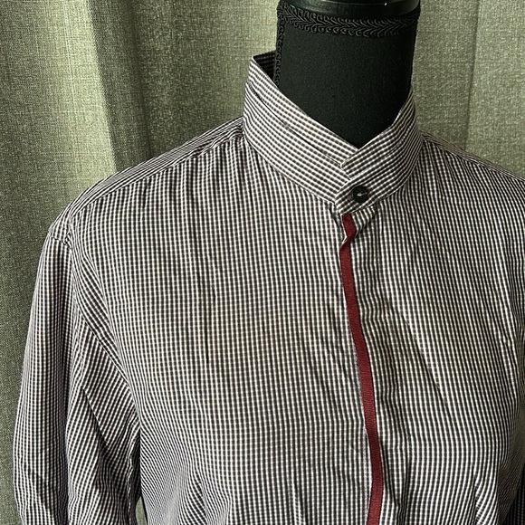 Zara Button Up Long Sleeve - Picture 2 of 4